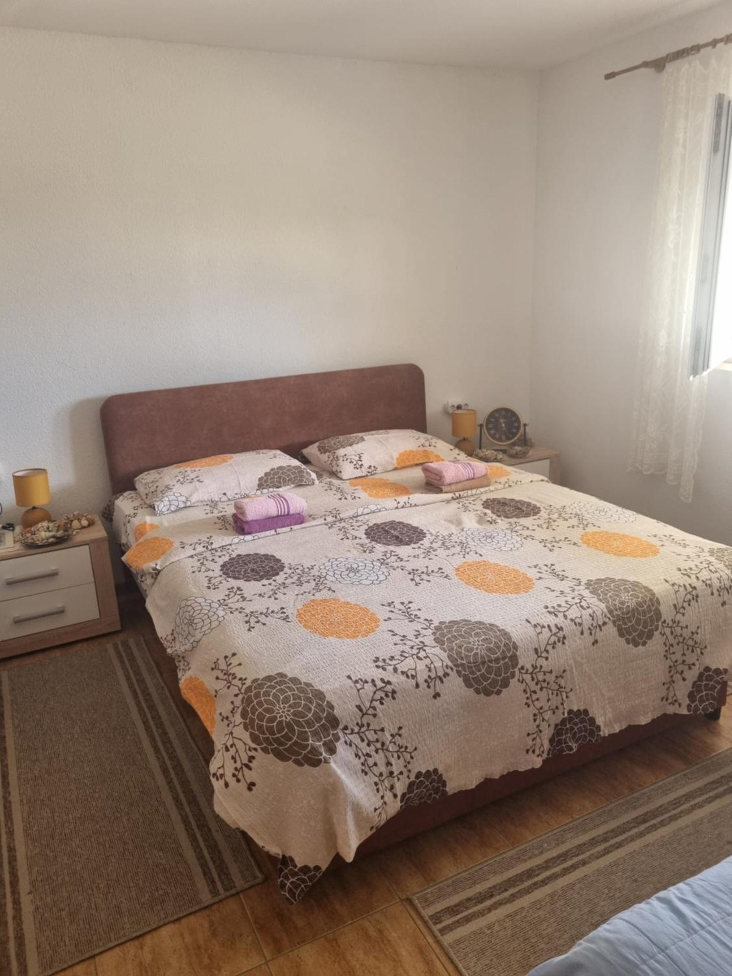 Apartment Jelena Котор Екстериор снимка